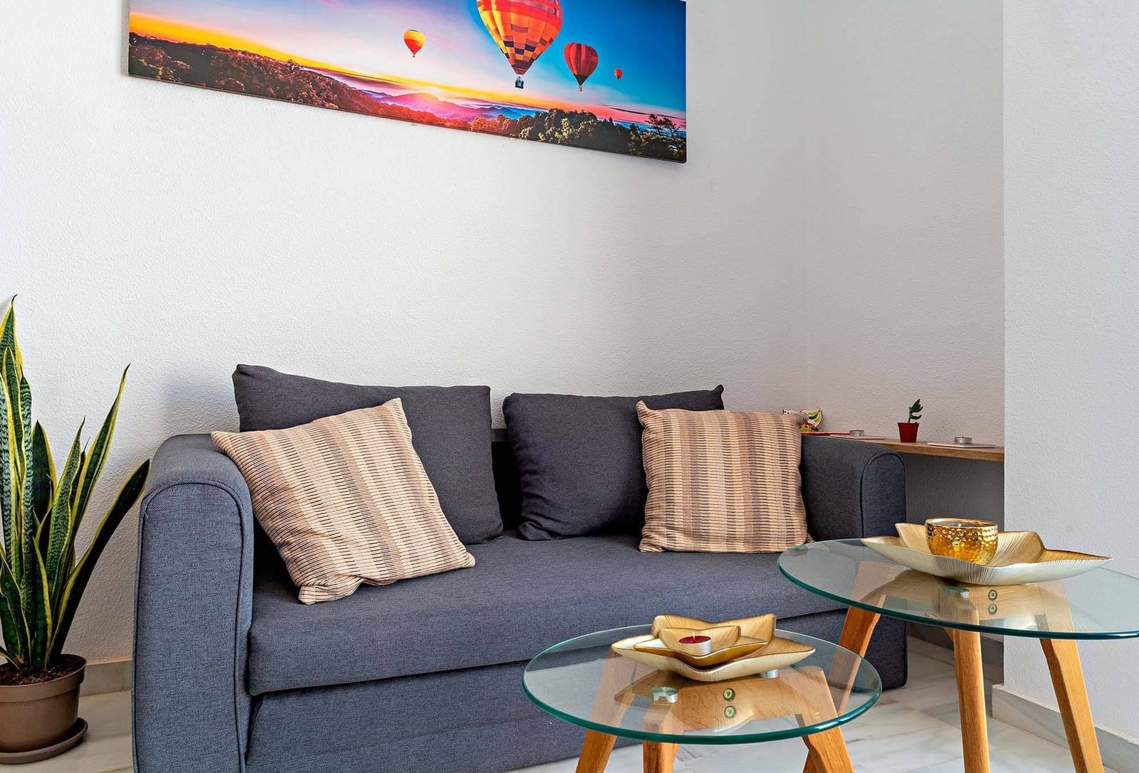 1 slaapkamer Penthouse te huur in Roquetas de Mar met zwembad - € 550 (Ref: 9294364)