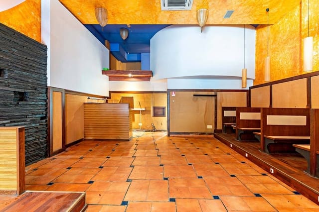 Local Comercial en Almería ciudad en alquiler - 1.200 € (Ref: 9296864)