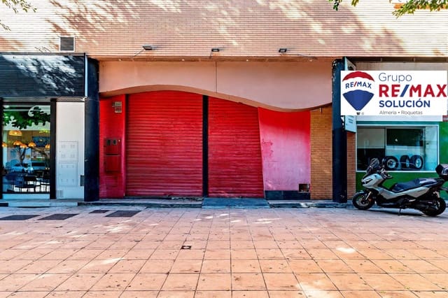 Commercieel te huur in Almería stad - € 1.200 (Ref: 9296864)