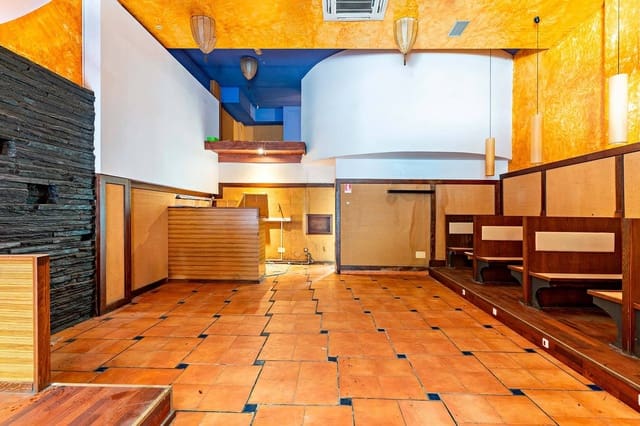 Commercial for rent in Almería city - € 1,200 (Ref: 9296864)