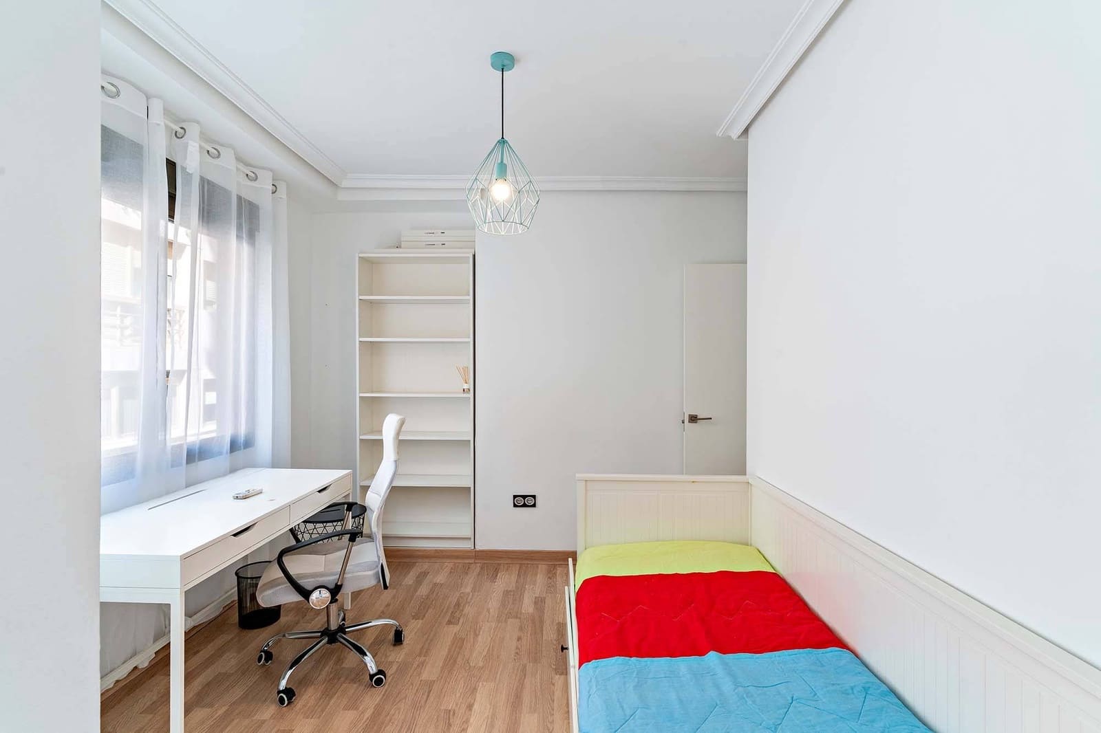 4 soveværelse Lejlighed til leje i Almeria by med garage - € 1.200 (Ref: 9312840)