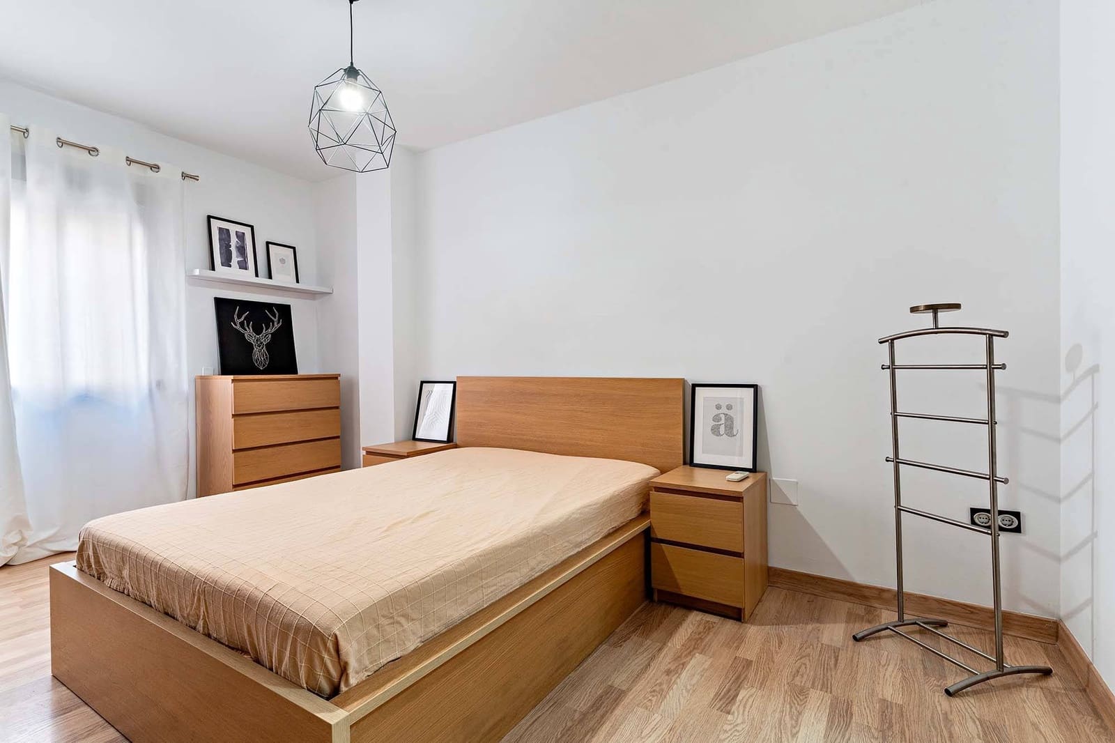 4 soveværelse Lejlighed til leje i Almeria by med garage - € 1.200 (Ref: 9312840)