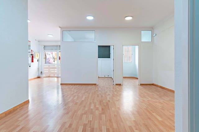 Local Commercial à vendre à Almería ville - 120 000 € (Ref: 9321875)