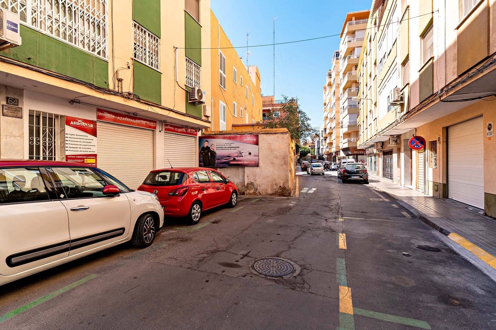 Commercial for sale in Almeria city - € 120,000 (Ref: 9321875)