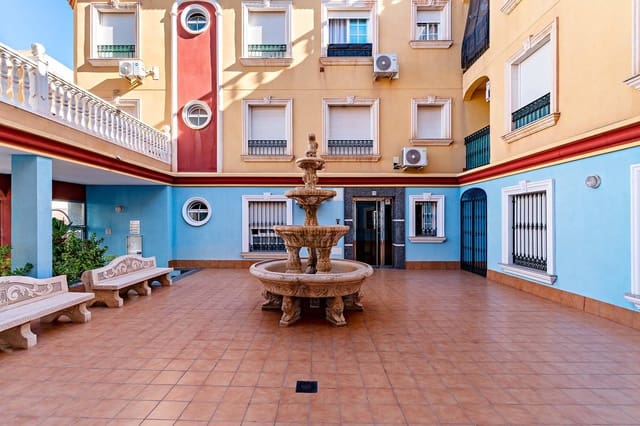 2 slaapkamer Appartement te koop in Roquetas de Mar met garage - € 115.000 (Ref: 9344747)
