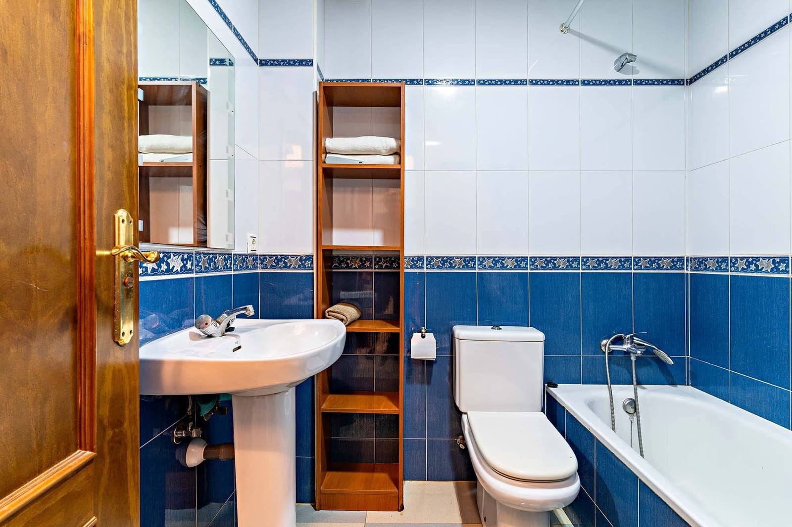 2 bedroom Apartment for sale in Roquetas de Mar with garage - € 115,000 (Ref: 9344747)