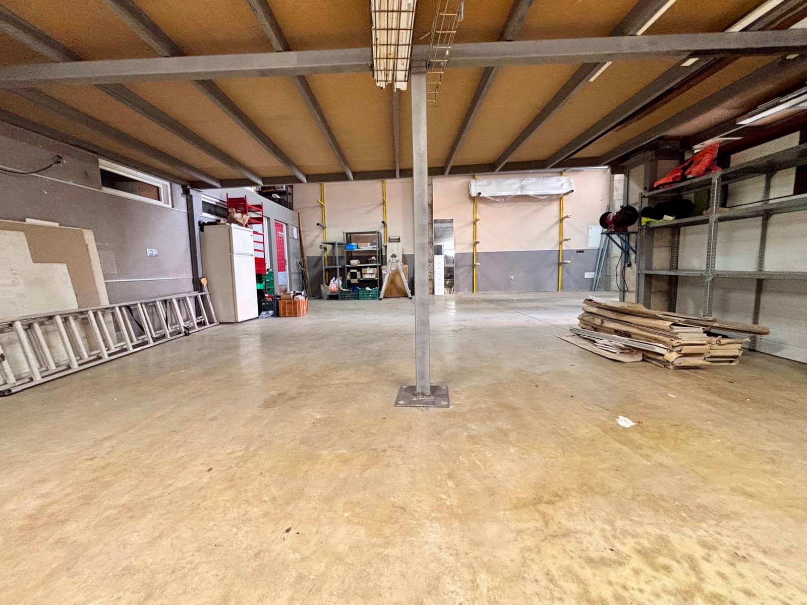 Komercyjne na sprzedaż w Roquetas de Mar - 110 000 € (Ref: 9349518)