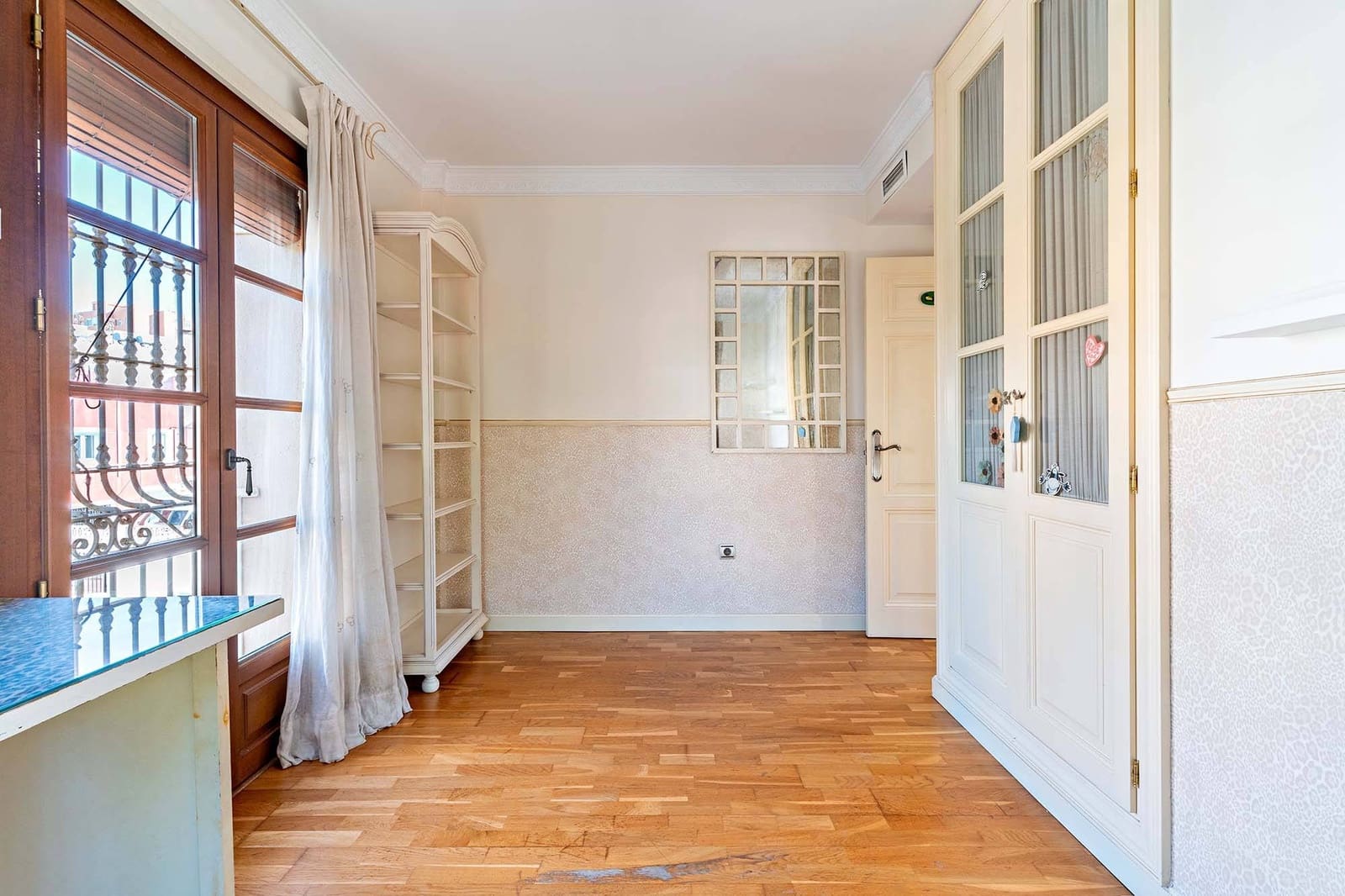 4 soveværelse Villa til salg i Almeria by med garage - € 690.000 (Ref: 9367486)