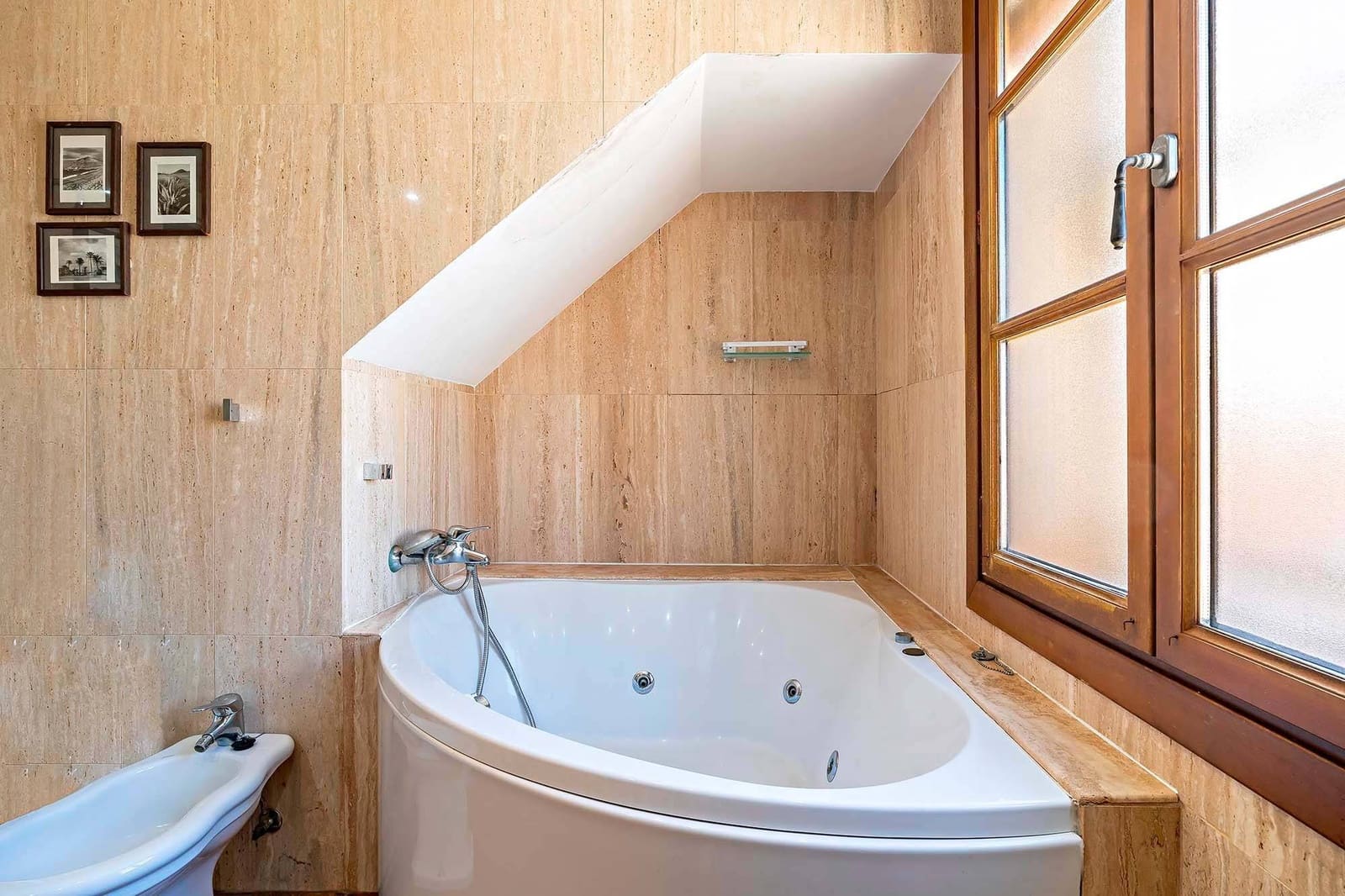 4 soveværelse Villa til salg i Almeria by med garage - € 690.000 (Ref: 9367486)