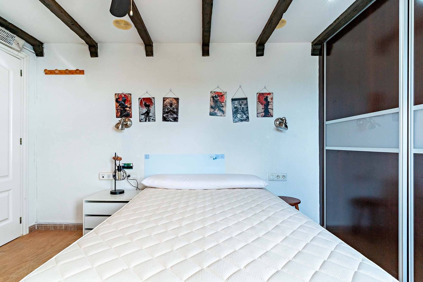 3 makuuhuone Asunto vuokrattavana paikassa Almeria kaupunki mukana 
autotalli - 950 € (Ref: 9387889)