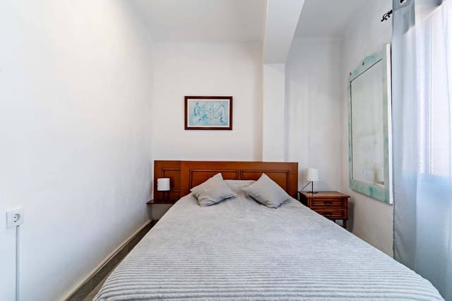 2 chambre Appartement à vendre à Almería ville - 165 000 € (Ref: 9403345)