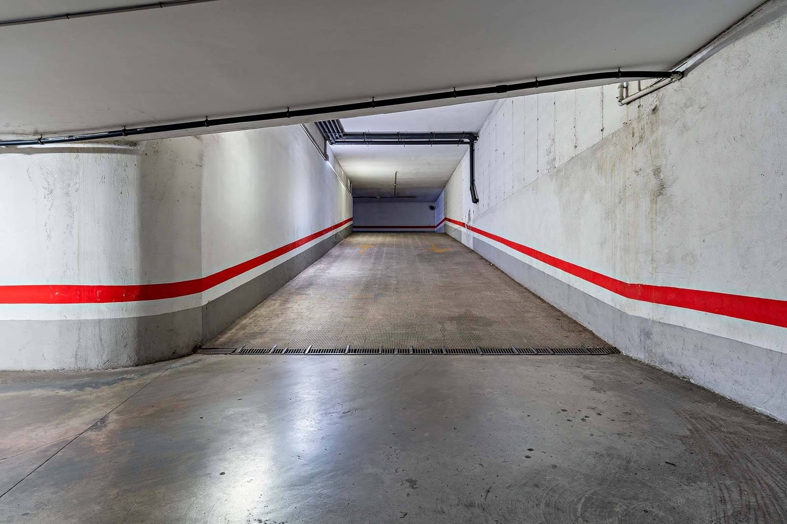 Garage til salg i Almeria by - € 15.000 (Ref: 9419728)