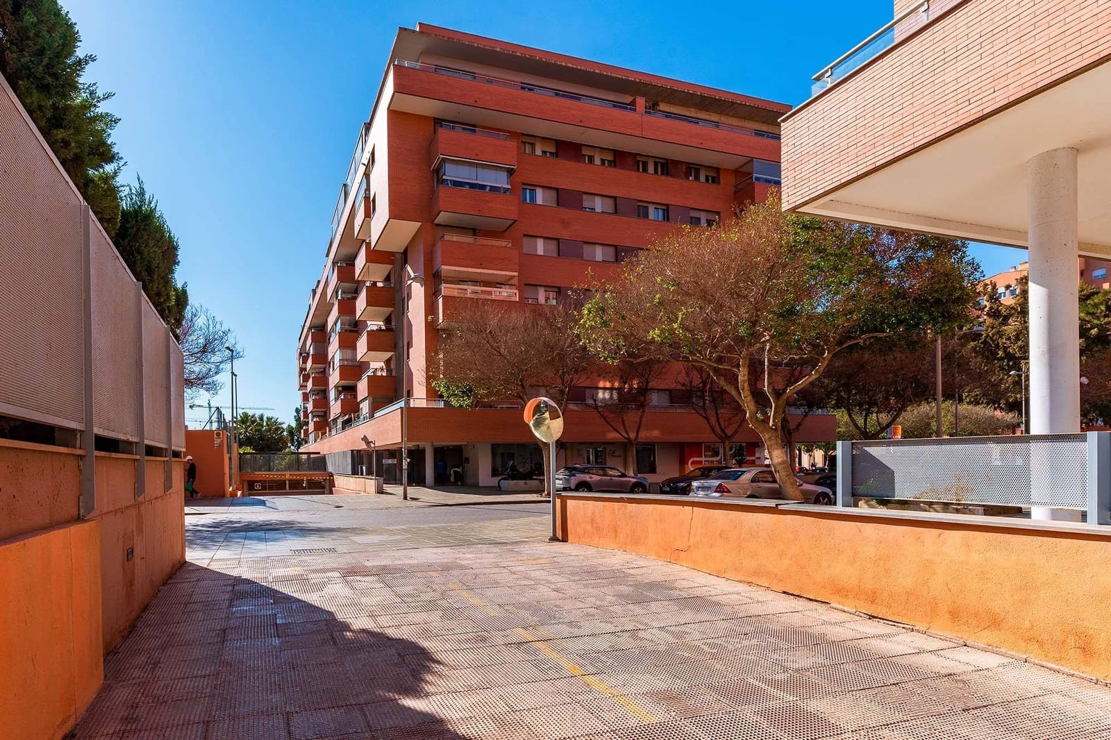 Garage til salg i Almeria by - € 15.000 (Ref: 9419728)