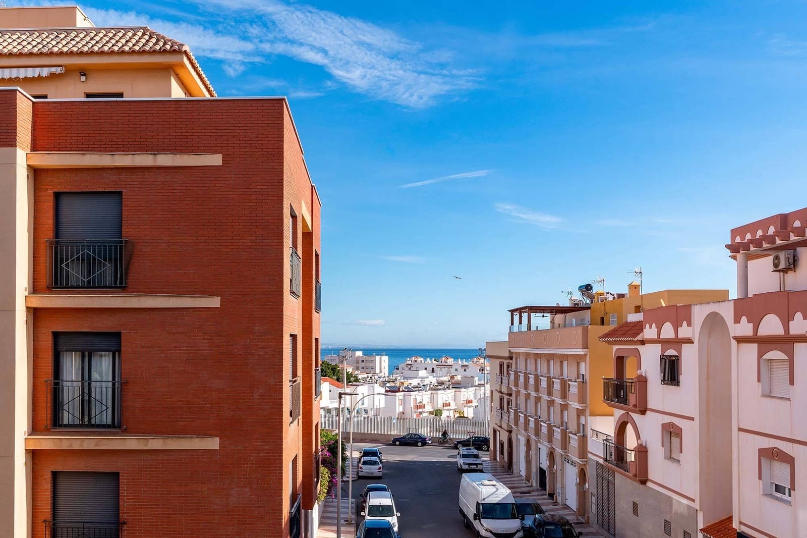 2 makuuhuone Asunto vuokrattavana paikassa Roquetas de Mar mukana 
autotalli - 690 € (Ref: 9419729)