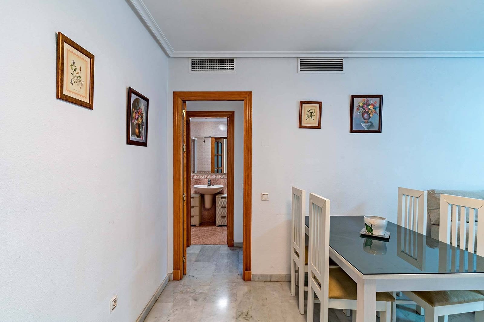 2 soveværelse Lejlighed til leje i Almeria by - € 750 (Ref: 9424438)