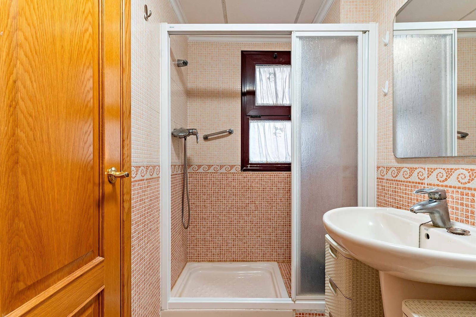 2 soveværelse Lejlighed til leje i Almeria by - € 750 (Ref: 9424438)