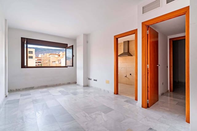 2 bedroom Flat for sale in El Ejido - € 70,000 (Ref: 9450648)