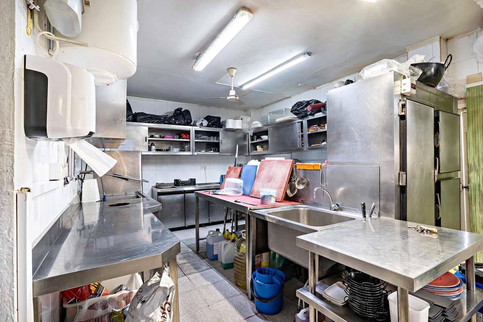 Local Comercial de 2 habitaciones en Roquetas de Mar en venta - 320.000 € (Ref: 9470677)