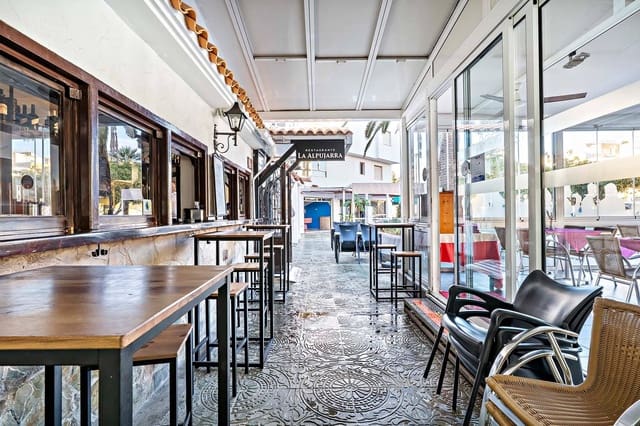 2 makuuhuone Kaupallinen myytävänä paikassa Roquetas de Mar - 295 000 € (Ref: 9470677)