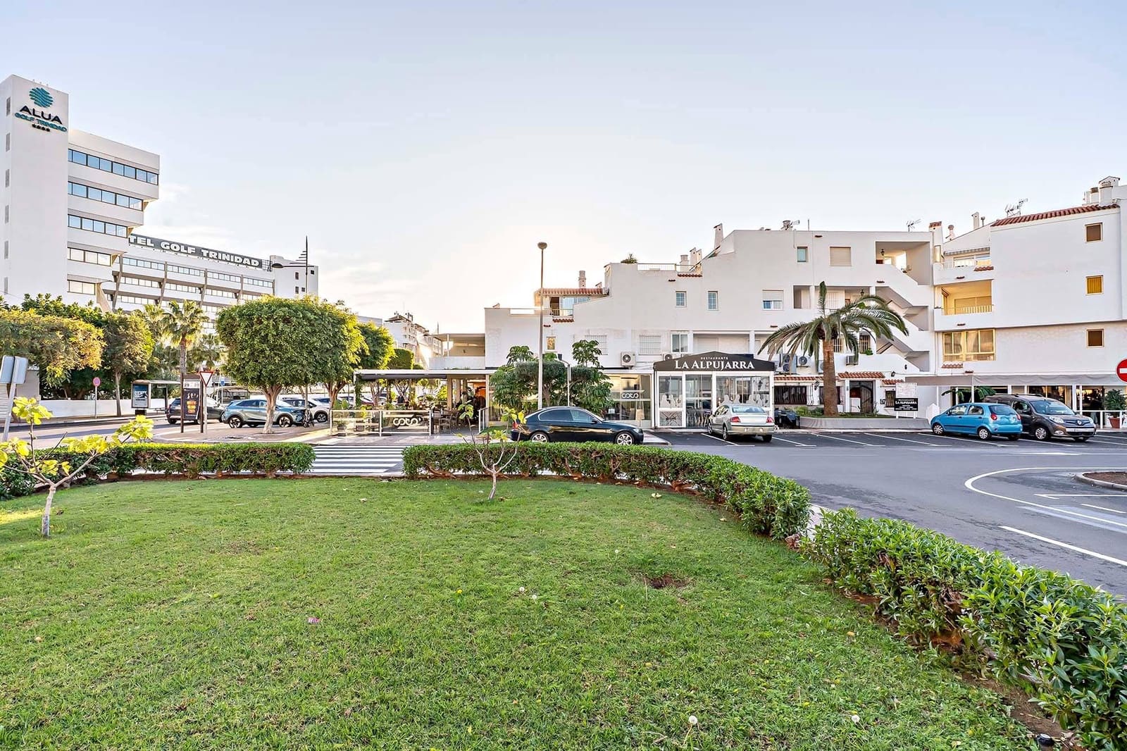 2 sypialnia Komercyjne na sprzedaż w Roquetas de Mar - 295 000 € (Ref: 9470677)