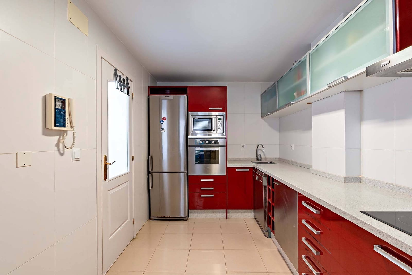 2 bedroom Flat for sale in Retamar with pool - € 225,000 (Ref: 9485280)