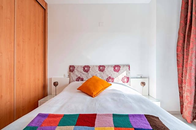 Piso de 2 habitaciones en Retamar, Almería ciudad en venta con piscina - 225.000 € (Ref: 9485280)