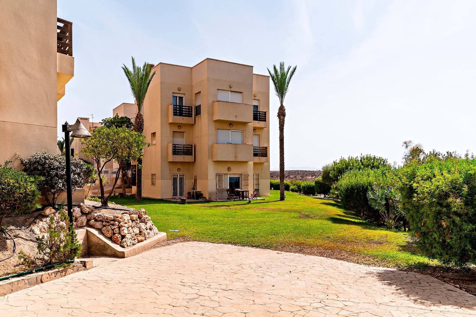 2 bedroom Flat for sale in Retamar with pool - € 225,000 (Ref: 9485280)