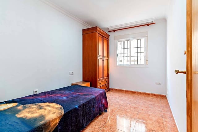 3 makuuhuone Huoneisto vuokrattavana paikassa Almería kaupunki - 875 € (Ref: 9494600)