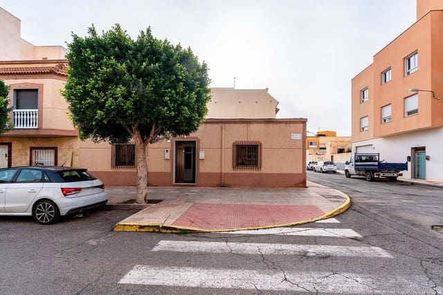 3 bedroom Flat for sale in El Ejido - € 139,500 (Ref: 9494648)