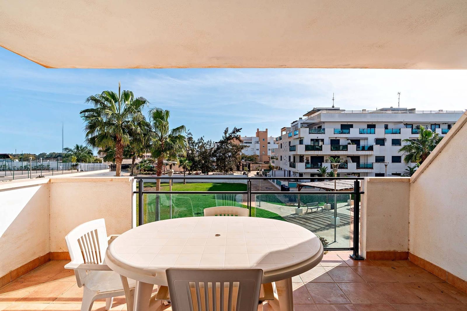 2 sypialnia Mieszkanie do wynajęcia w Miasto Almeria z basenem garażem - 775 € (Ref: 9502341)