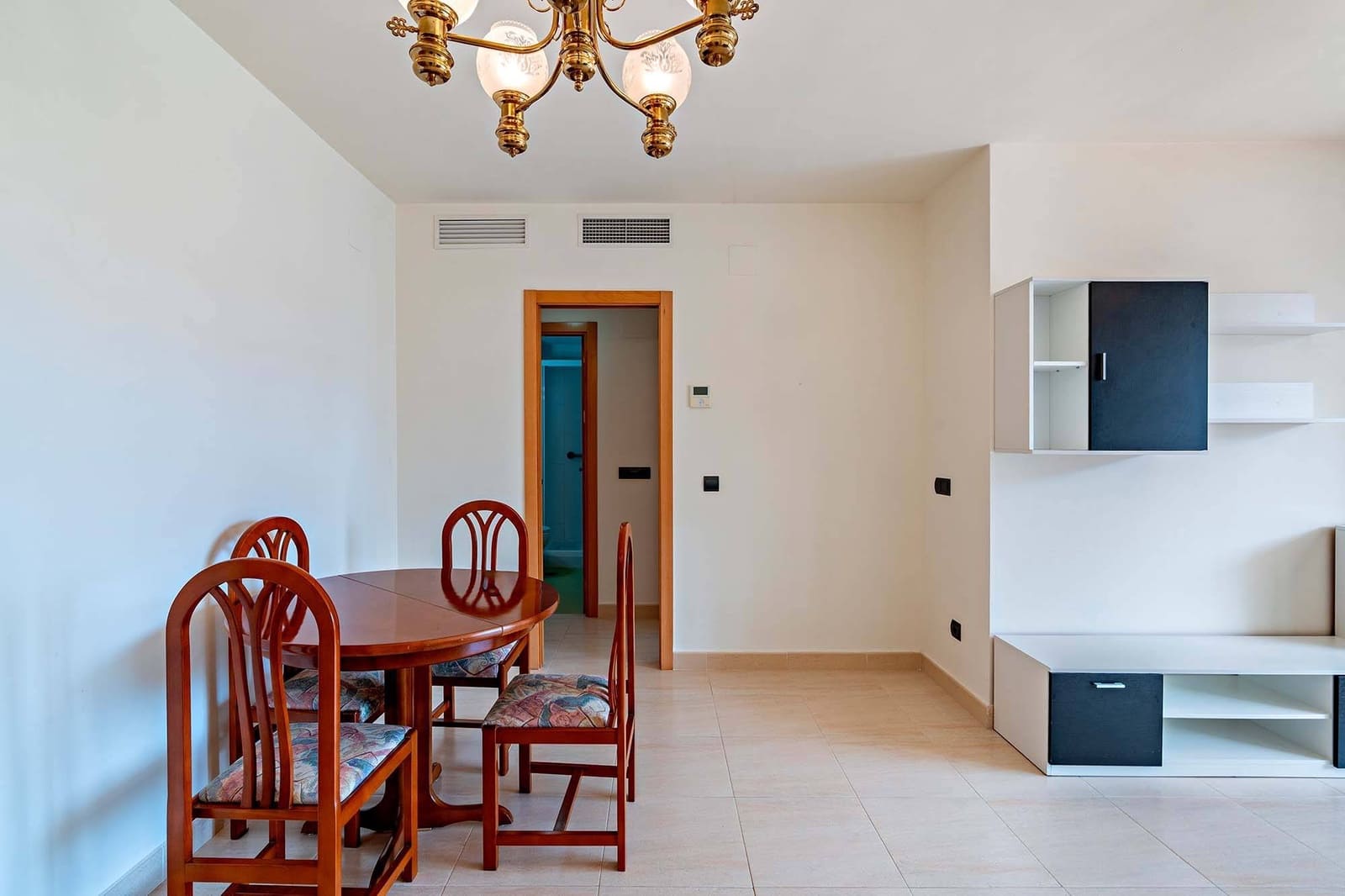 2 sypialnia Mieszkanie do wynajęcia w Miasto Almeria z basenem garażem - 775 € (Ref: 9502341)