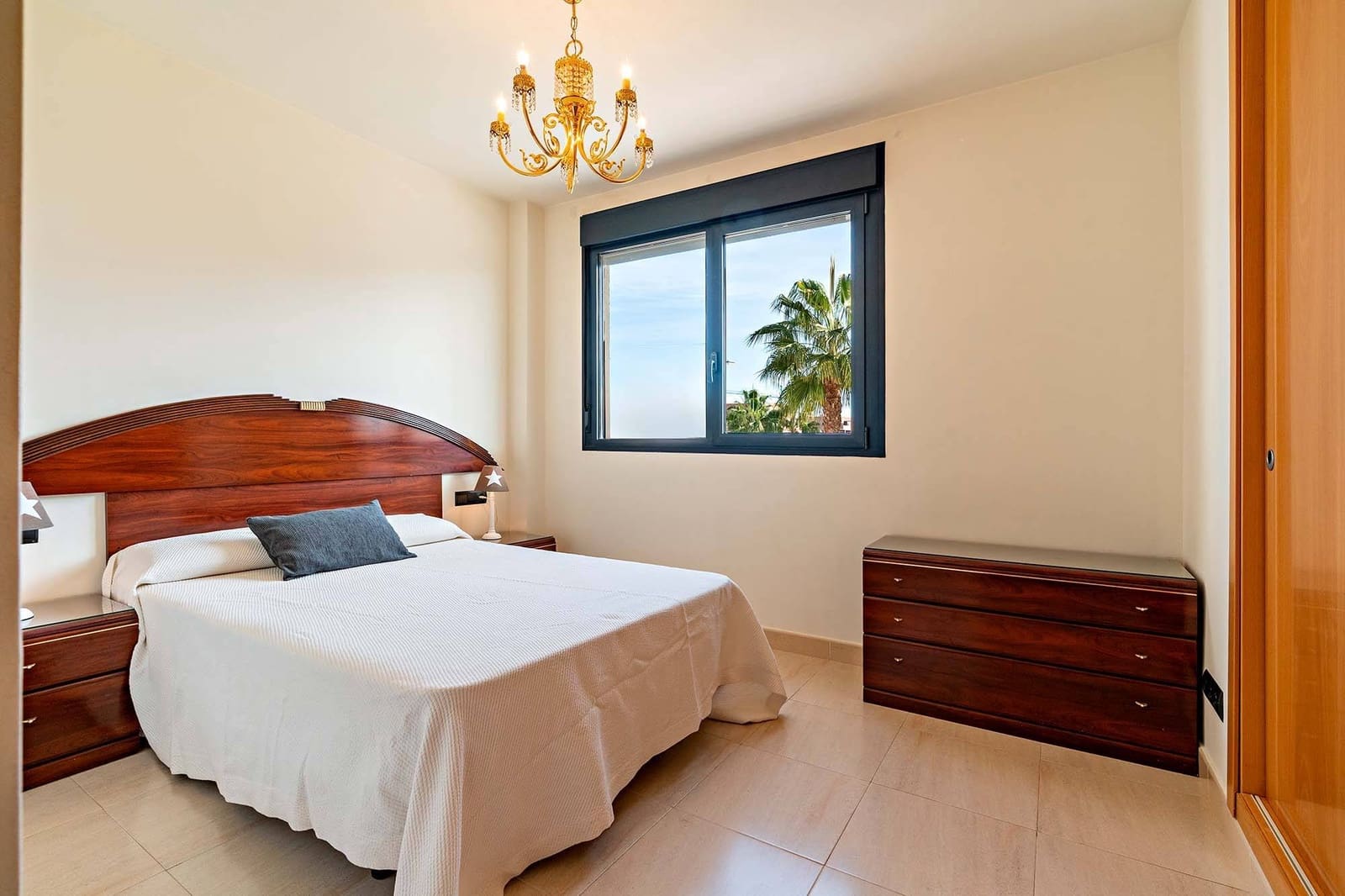 2 sypialnia Mieszkanie do wynajęcia w Miasto Almeria z basenem garażem - 775 € (Ref: 9502341)