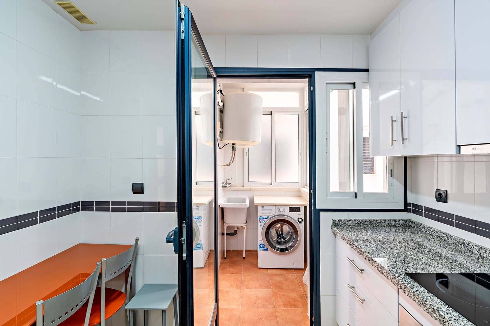 2 sypialnia Mieszkanie do wynajęcia w Miasto Almeria z basenem garażem - 775 € (Ref: 9502341)