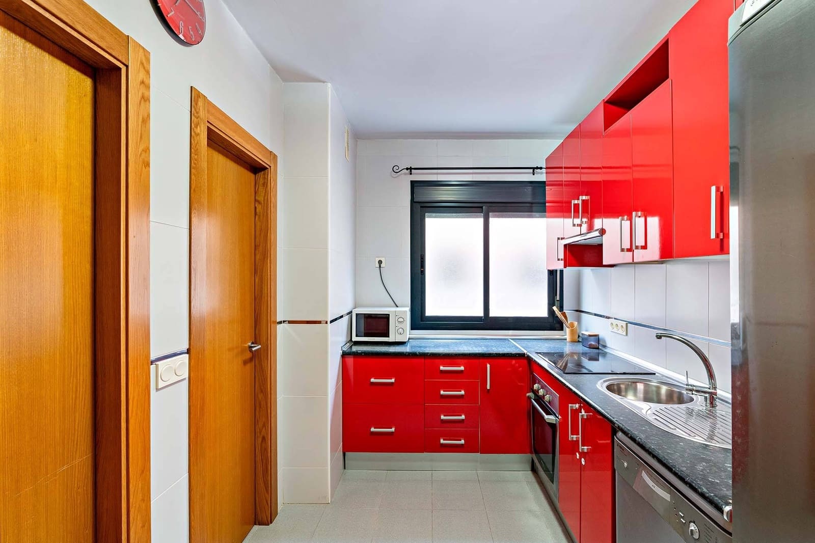 4 slaapkamer Flat te huur in Roquetas de Mar - € 800 (Ref: 9508856)