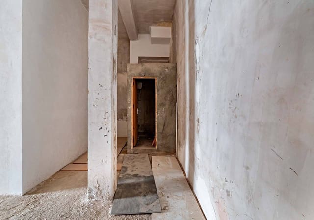 Kommersiell till salu i Almería stad - 70 000 € (Ref: 9524282)