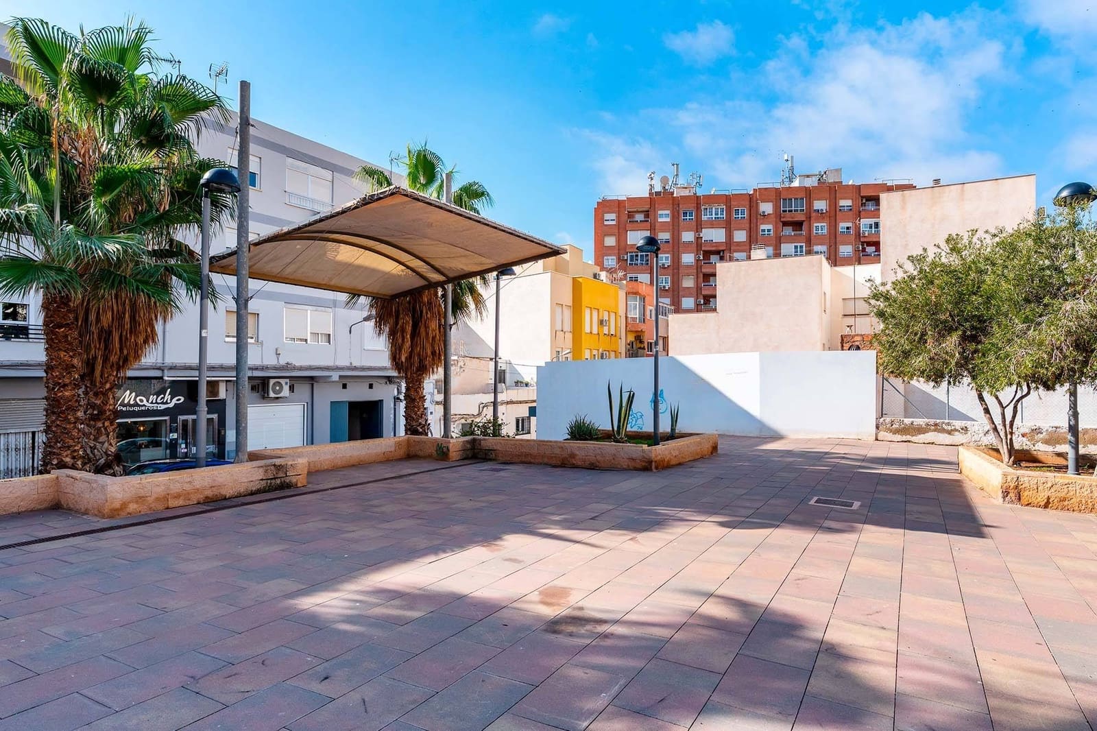 Kommersiell till salu i Almeria stad - 70 000 € (Ref: 9524282)