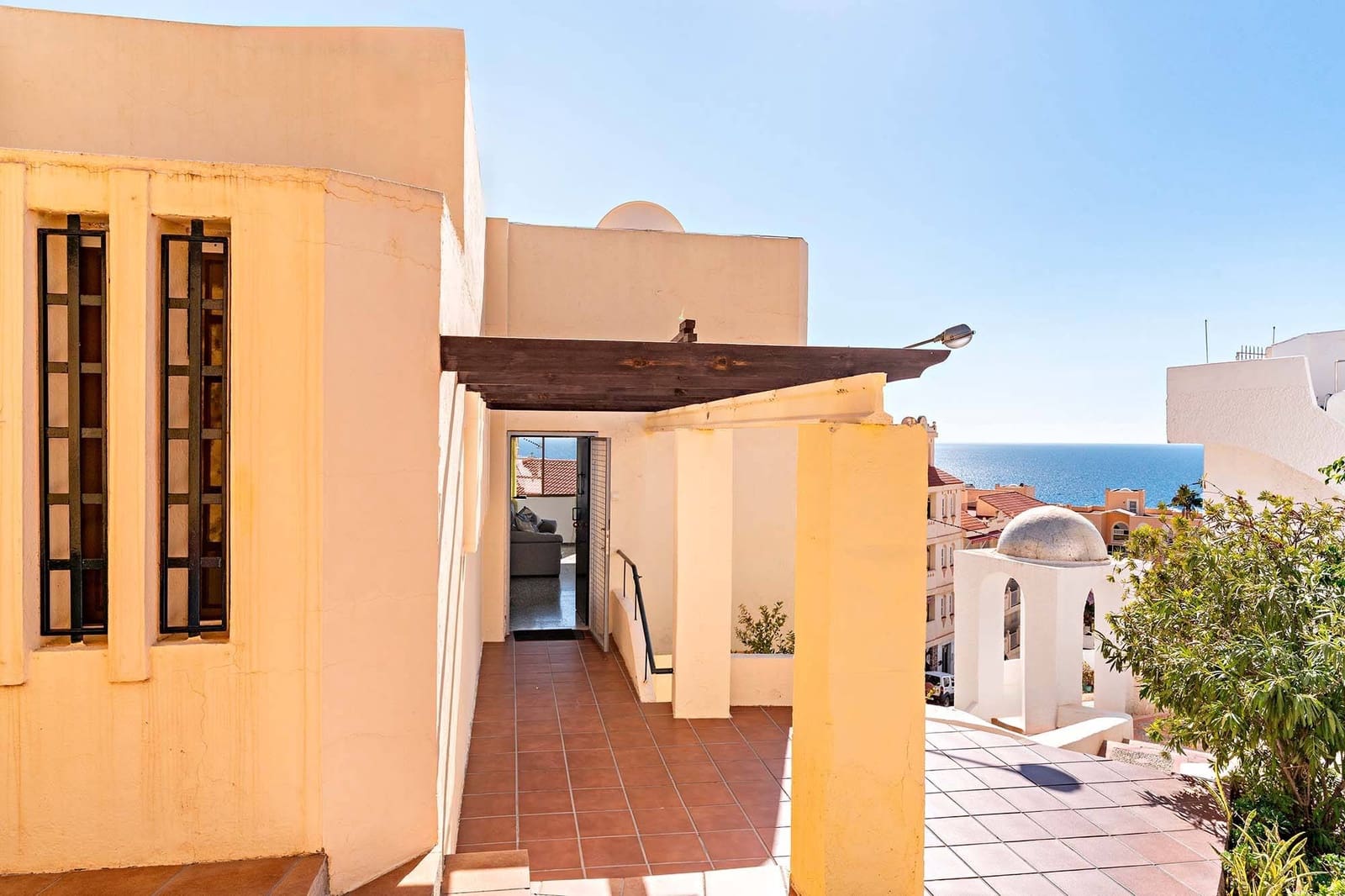 5 bedroom Villa for sale in Aguadulce (Almeria) with garage - € 399,000 (Ref: 9548165)