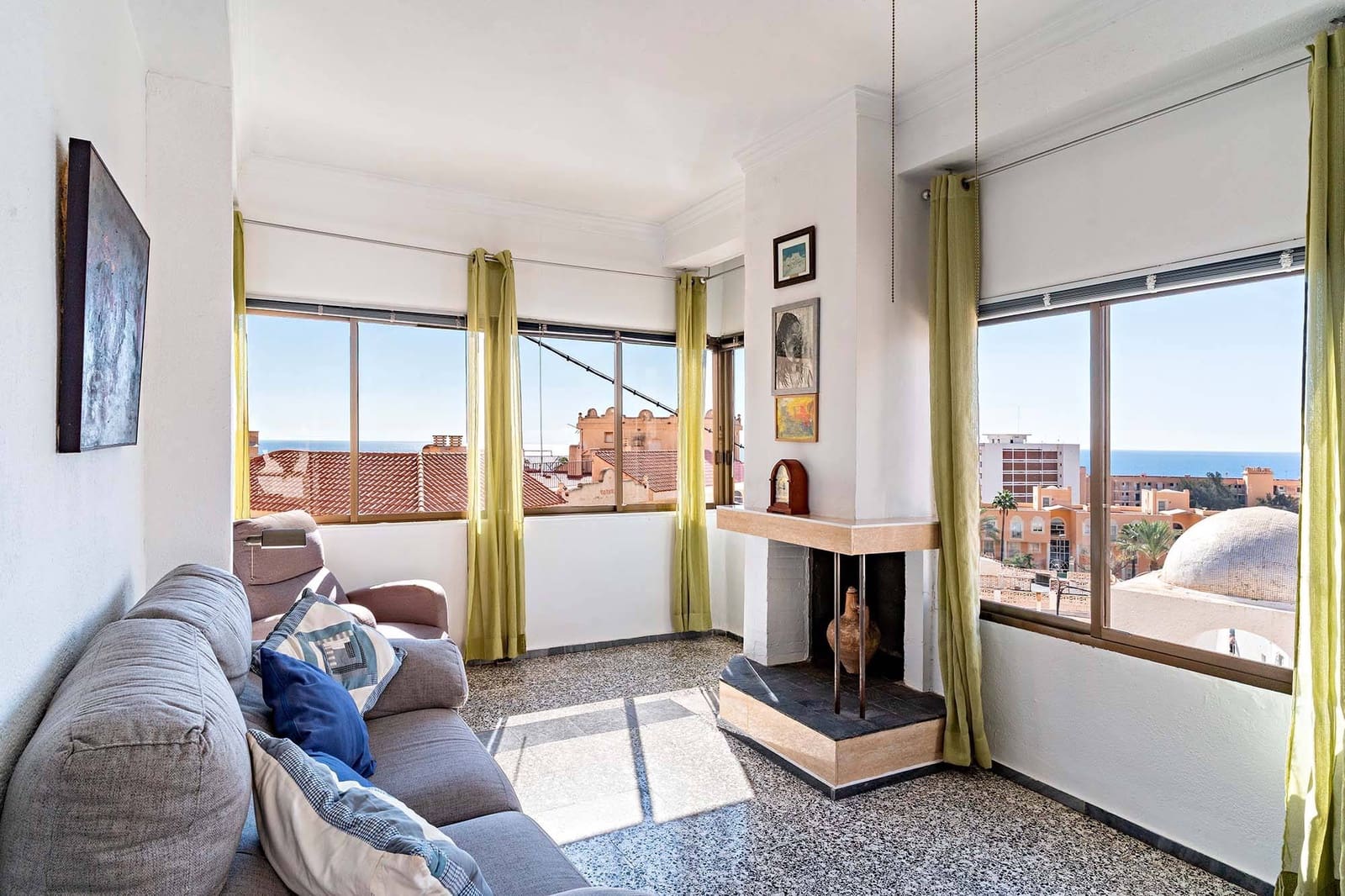 6 bedroom Terraced Villa for sale in Aguadulce (Almeria) with garage - € 550,000 (Ref: 9551464)