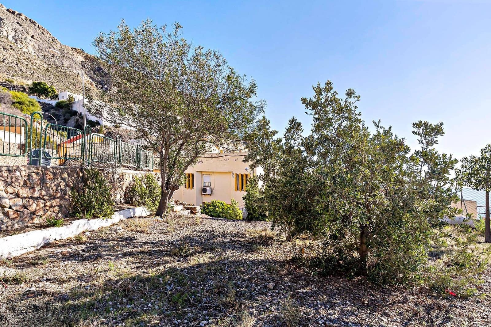 6 bedroom Terraced Villa for sale in Aguadulce (Almeria) with garage - € 550,000 (Ref: 9551464)