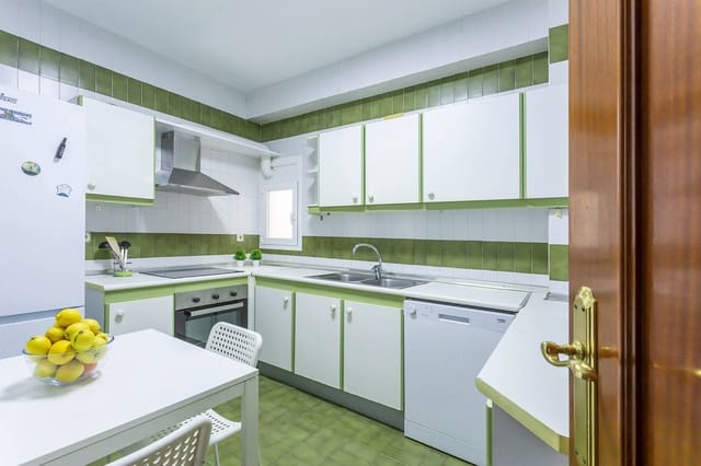 2 makuuhuone Asunto myytävänä paikassa Centro, Almería kaupunki - 180 000 € (Ref: 9565224)