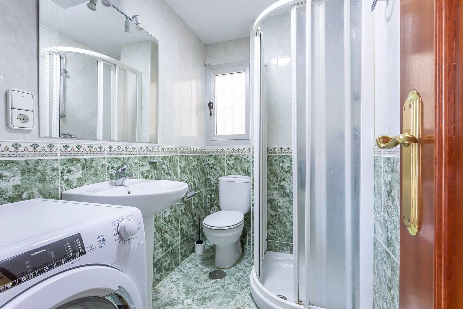 2 makuuhuone Asunto myytävänä paikassa Almeria kaupunki - 180 000 € (Ref: 9565224)