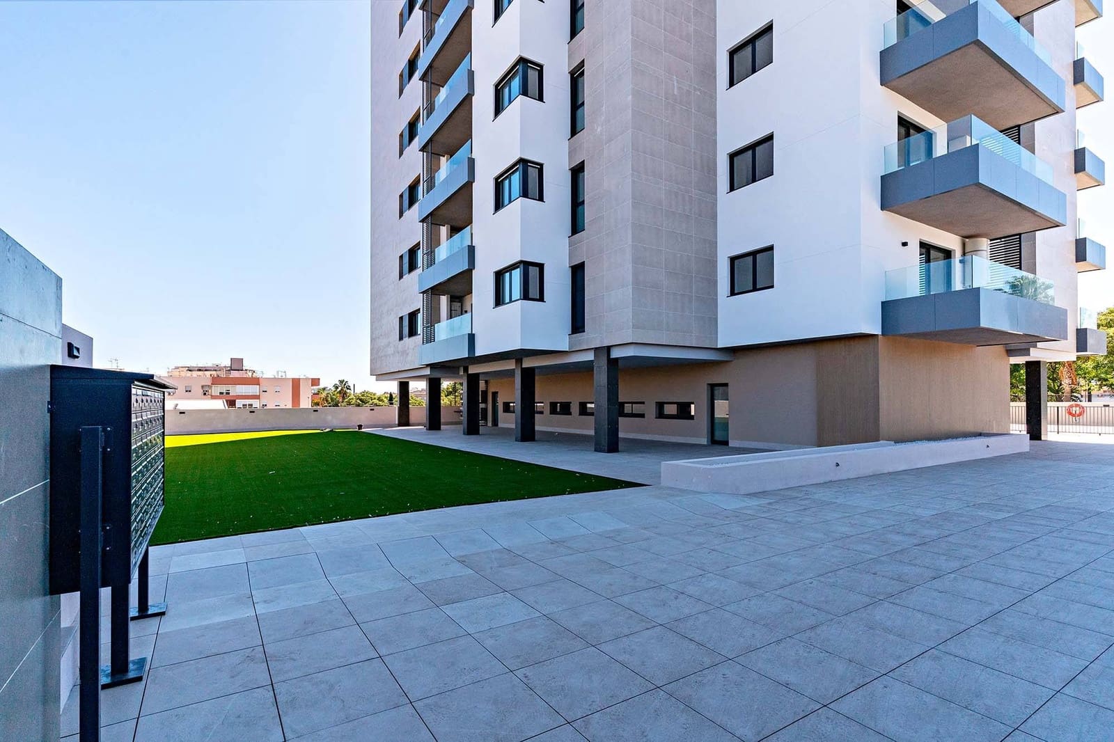 2 makuuhuone Asunto vuokrattavana paikassa Almeria kaupunki mukana uima-altaan 
autotalli - 950 € (Ref: 9565225)