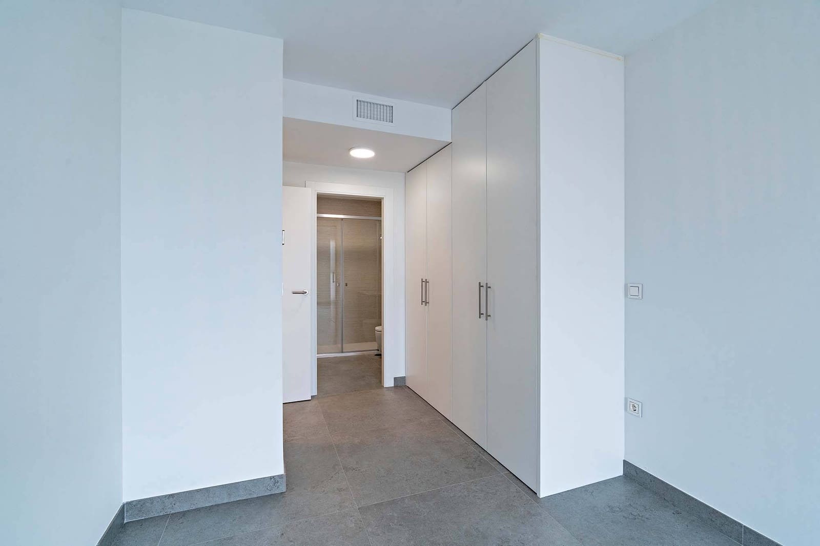 2 makuuhuone Asunto vuokrattavana paikassa Almeria kaupunki mukana uima-altaan 
autotalli - 950 € (Ref: 9565225)