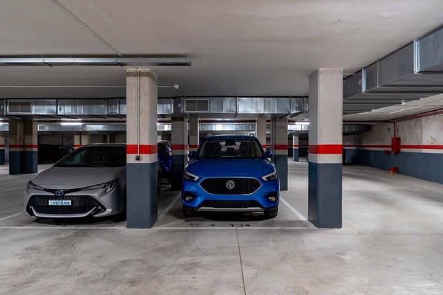 2 makuuhuone Asunto vuokrattavana paikassa Almería kaupunki mukana uima-altaan 
autotalli - 950 € (Ref: 9565225)