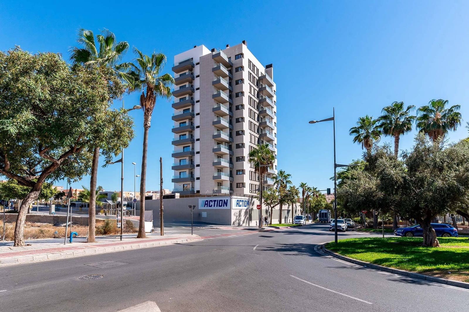 2 makuuhuone Asunto vuokrattavana paikassa Almeria kaupunki mukana uima-altaan 
autotalli - 950 € (Ref: 9565225)