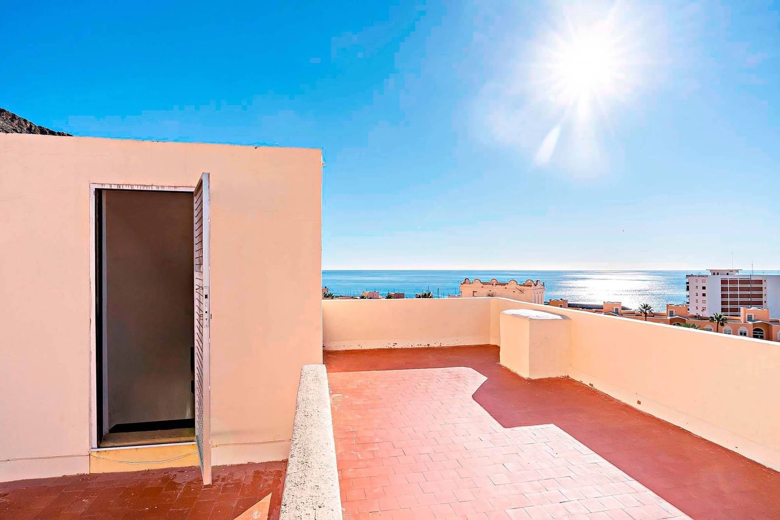 6 sypialnia Willa na sprzedaż w Aguadulce (Almeria) z garażem - 399 000 € (Ref: 9571151)