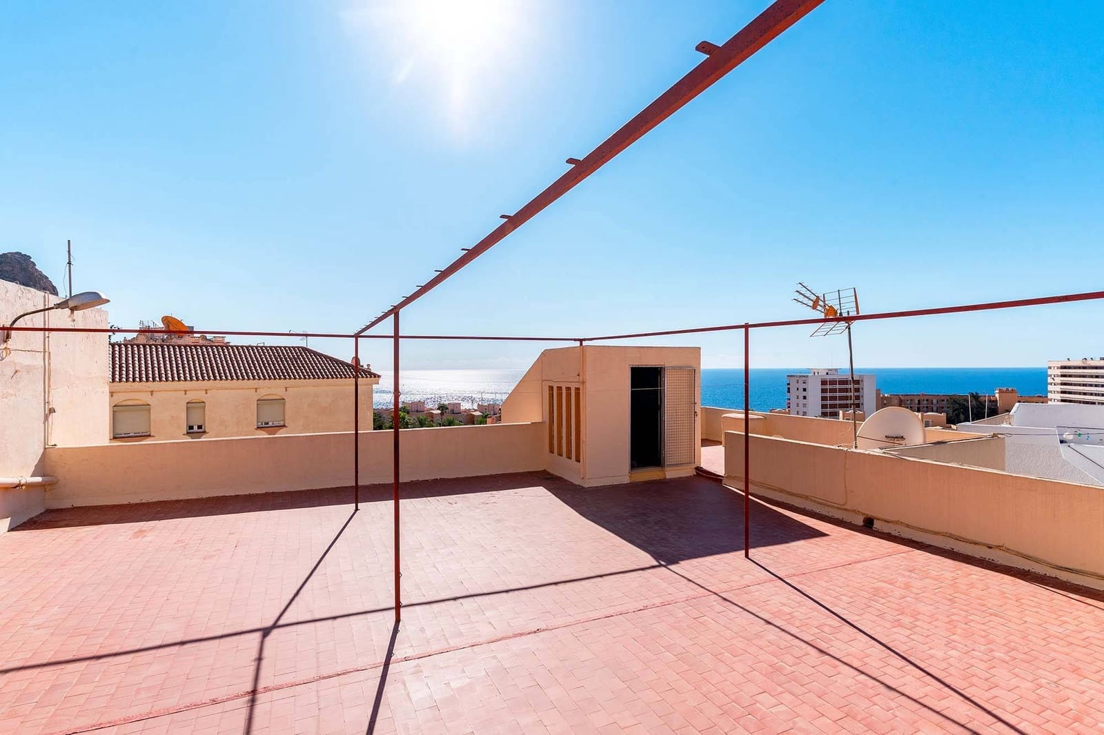 6 sypialnia Willa na sprzedaż w Aguadulce (Almeria) z garażem - 399 000 € (Ref: 9571151)