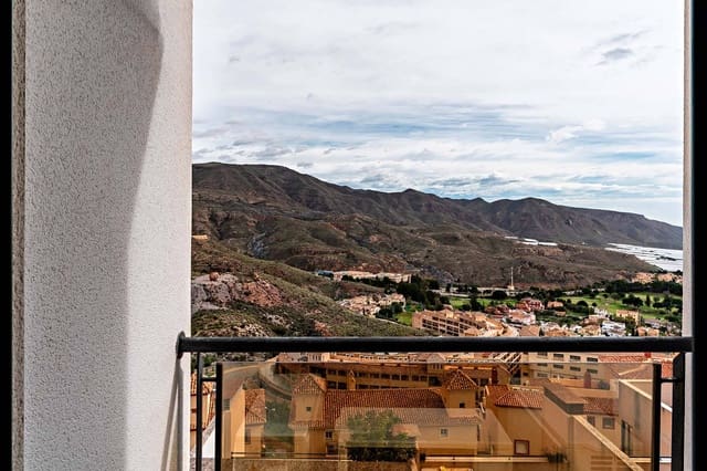 2 makuuhuone Asunto myytävänä paikassa La Envía Golf, Vícar mukana uima-altaan 
autotalli - 155 000 € (Ref: 9599511)