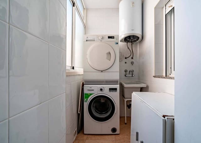 3 chambre Appartement à vendre à Roquetas de Mar avec garage - 150 000 € (Ref: 9602648)