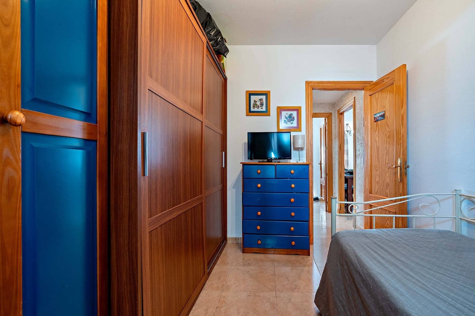 3 bedroom Flat for sale in Roquetas de Mar with garage - € 150,000 (Ref: 9602648)